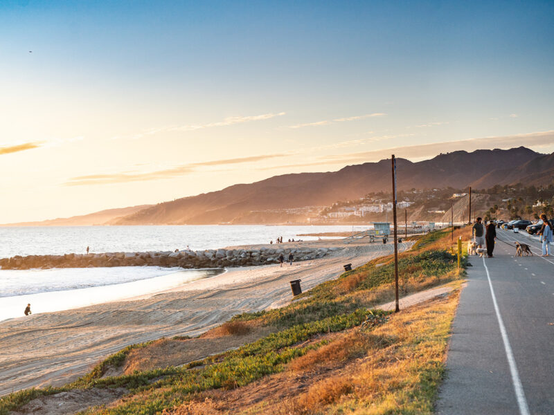 Will Rogers State Beach facing north